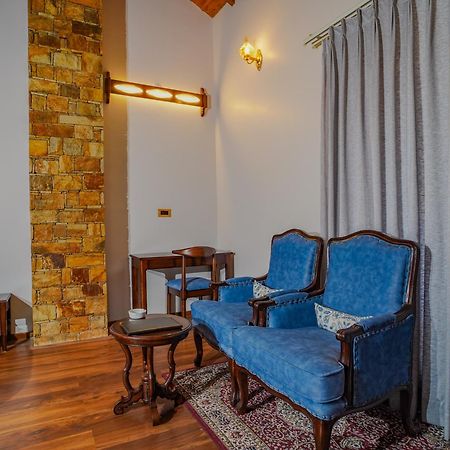 Neelesh Inn- A Luxury Lake View Hotel- 20 Kms From Nainital Bhīm Tāl Εξωτερικό φωτογραφία