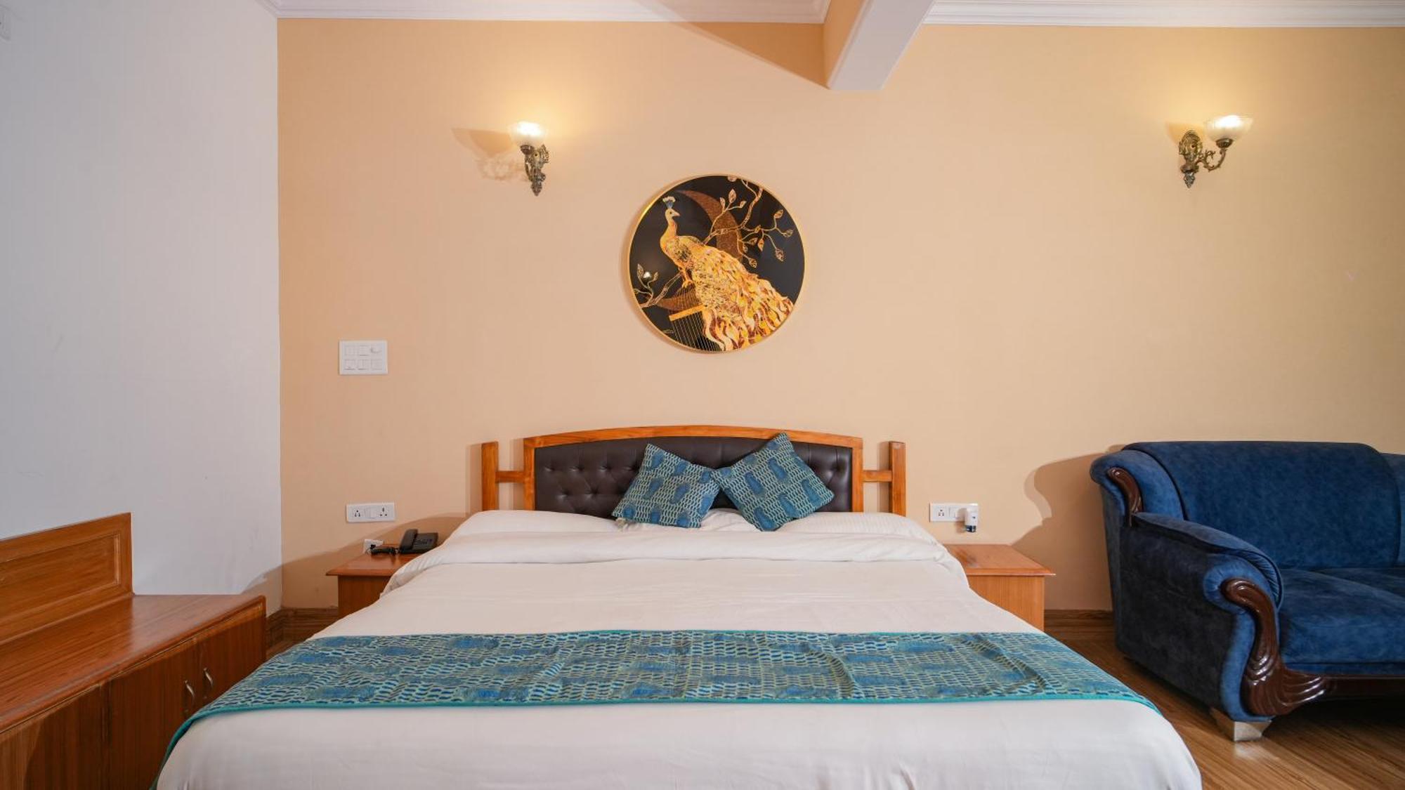 Neelesh Inn- A Luxury Lake View Hotel- 20 Kms From Nainital Bhīm Tāl Εξωτερικό φωτογραφία