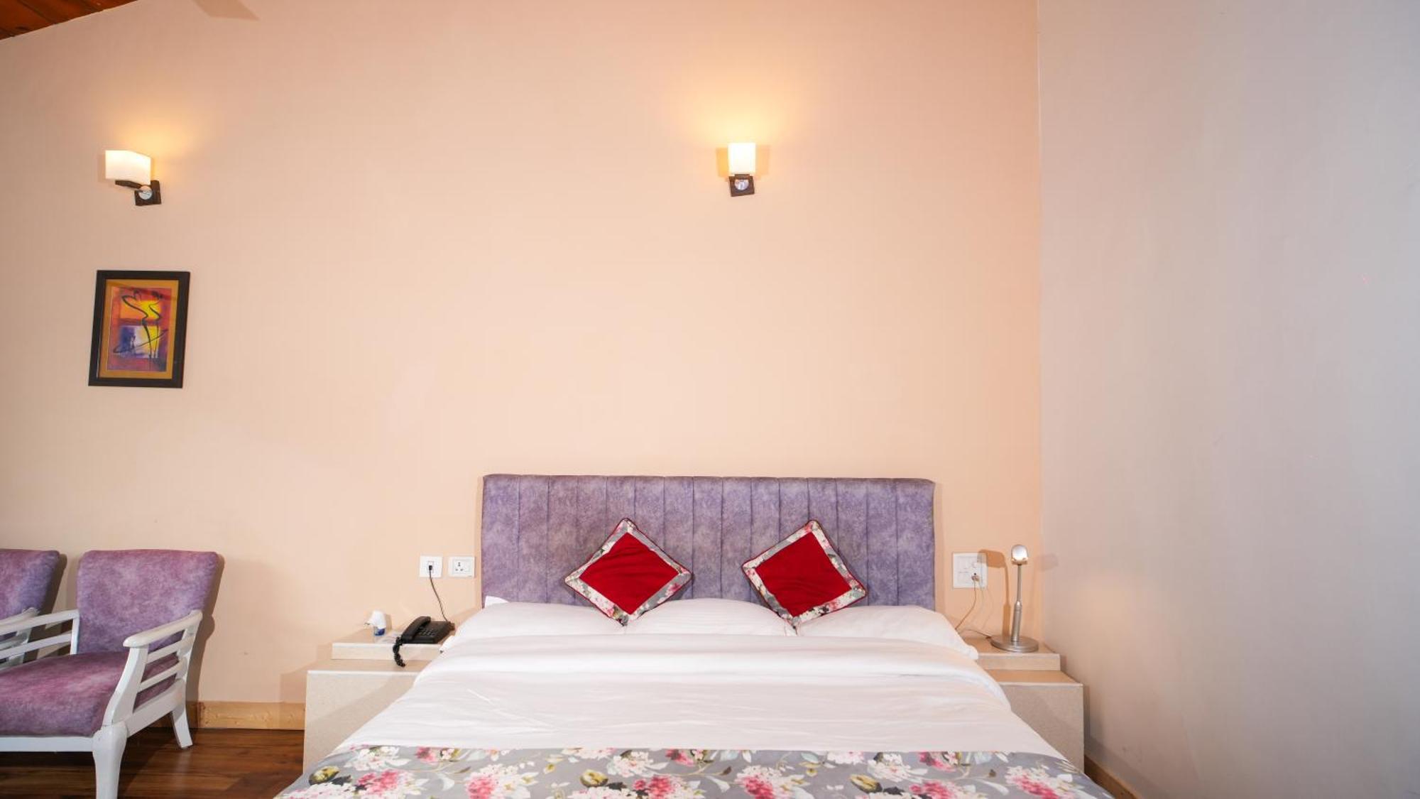 Neelesh Inn- A Luxury Lake View Hotel- 20 Kms From Nainital Bhīm Tāl Εξωτερικό φωτογραφία