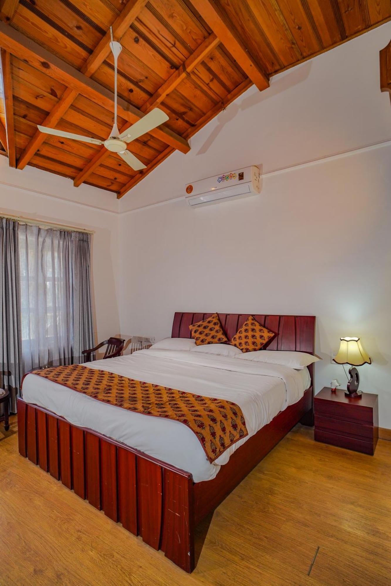 Neelesh Inn- A Luxury Lake View Hotel- 20 Kms From Nainital Bhīm Tāl Εξωτερικό φωτογραφία