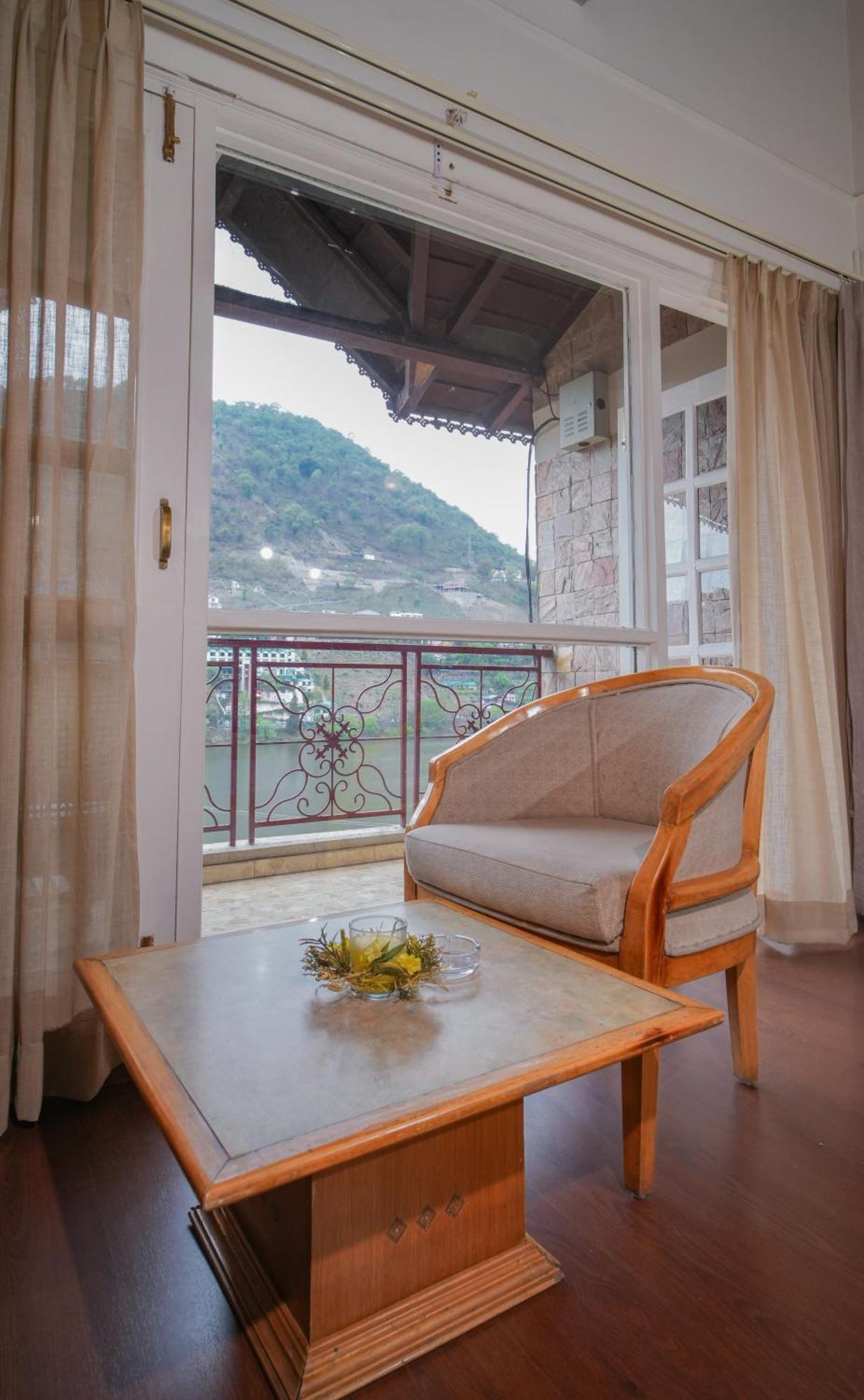 Neelesh Inn- A Luxury Lake View Hotel- 20 Kms From Nainital Bhīm Tāl Εξωτερικό φωτογραφία