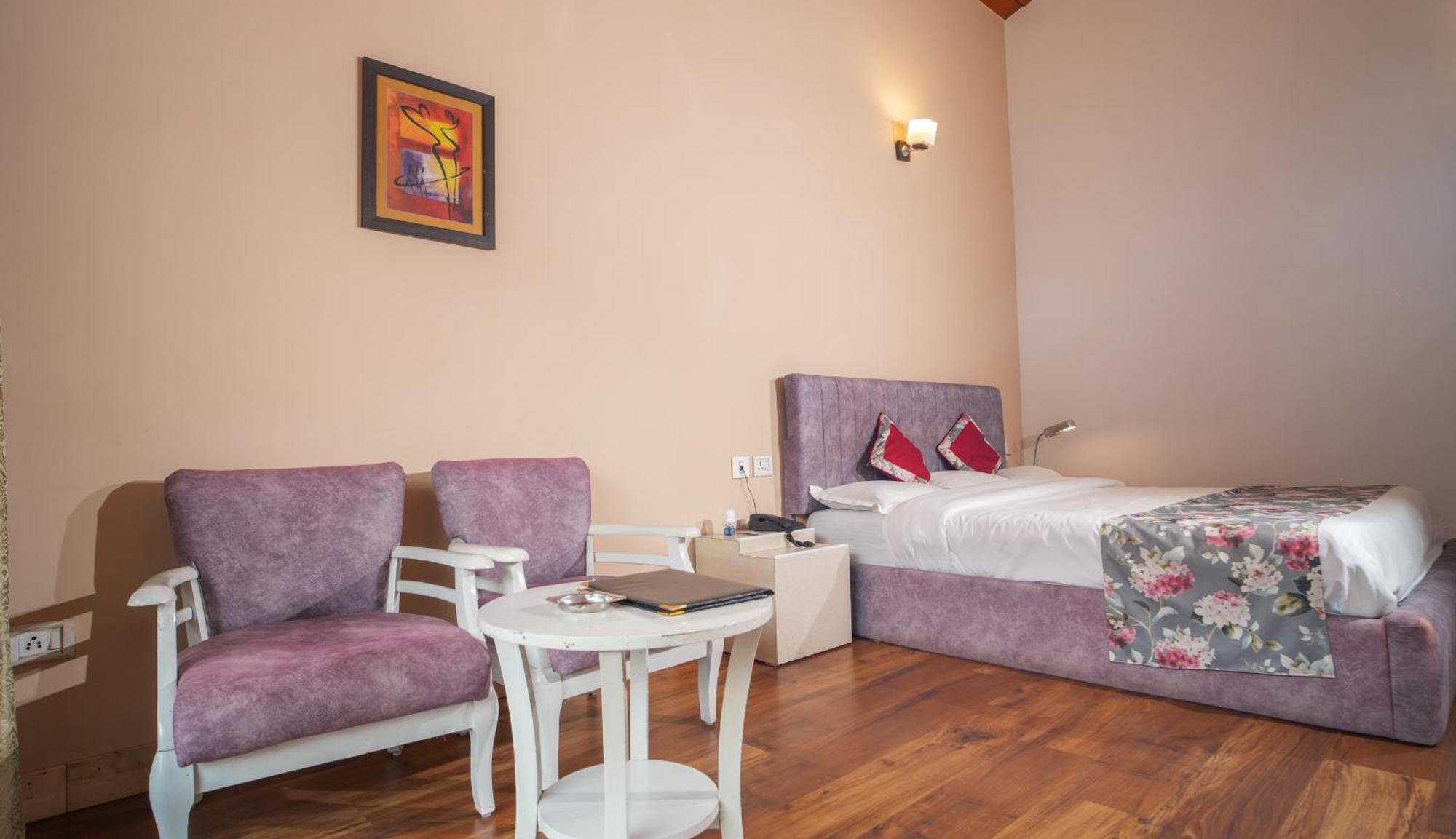 Neelesh Inn- A Luxury Lake View Hotel- 20 Kms From Nainital Bhīm Tāl Εξωτερικό φωτογραφία