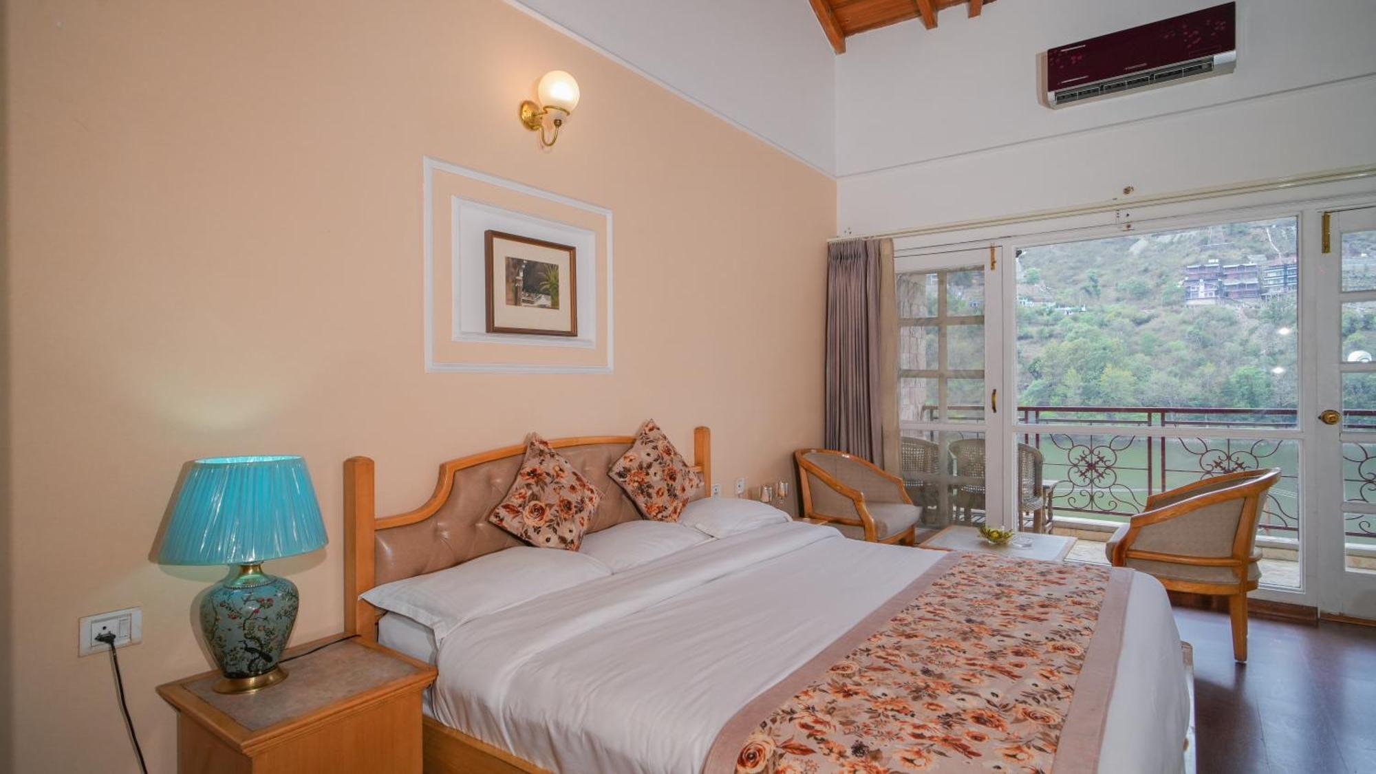 Neelesh Inn- A Luxury Lake View Hotel- 20 Kms From Nainital Bhīm Tāl Εξωτερικό φωτογραφία