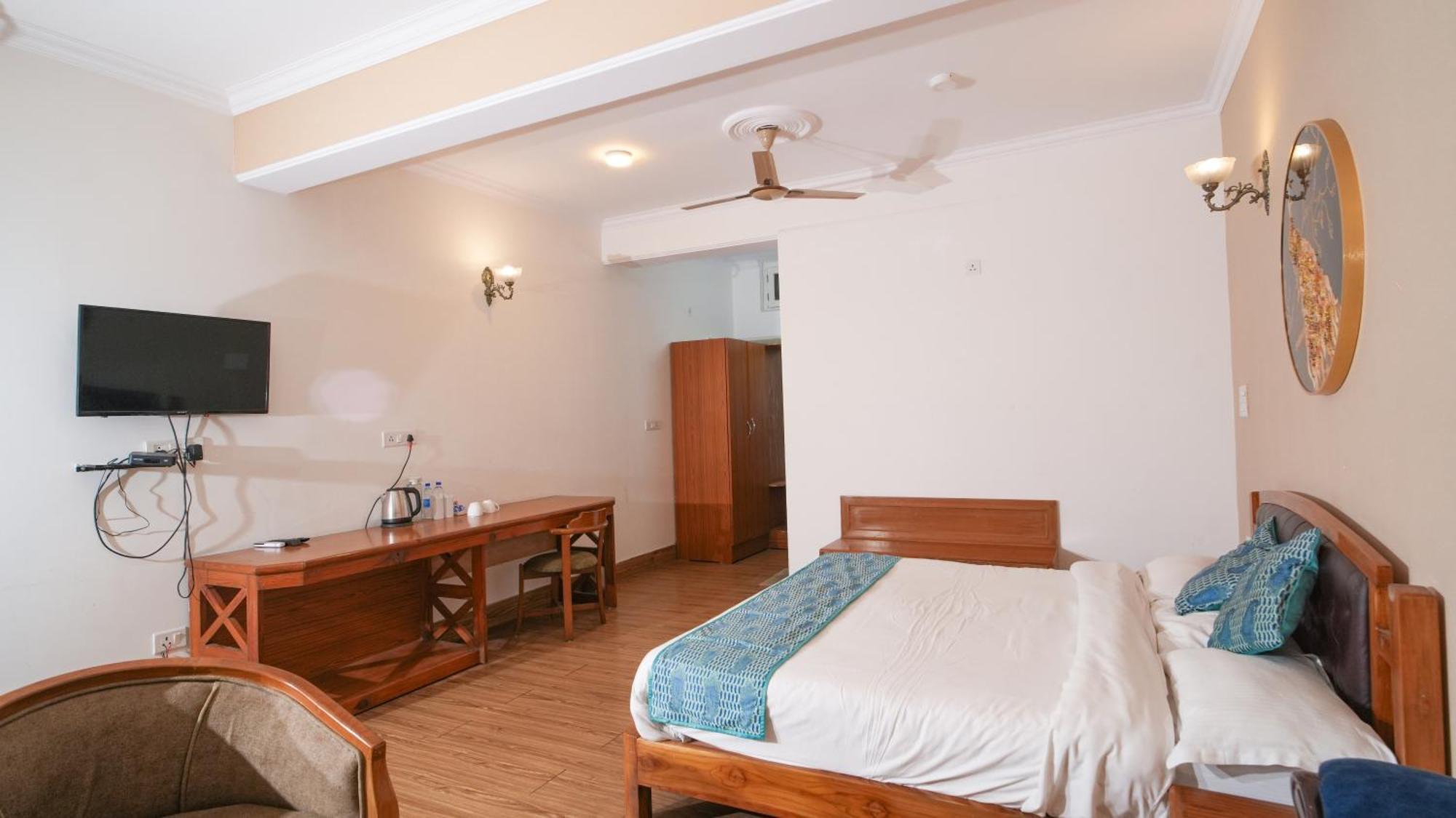 Neelesh Inn- A Luxury Lake View Hotel- 20 Kms From Nainital Bhīm Tāl Εξωτερικό φωτογραφία