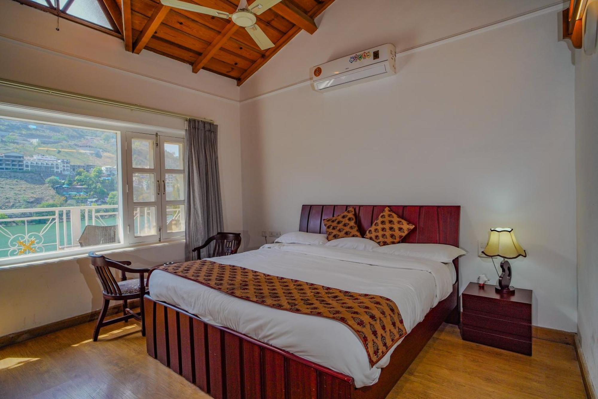 Neelesh Inn- A Luxury Lake View Hotel- 20 Kms From Nainital Bhīm Tāl Εξωτερικό φωτογραφία