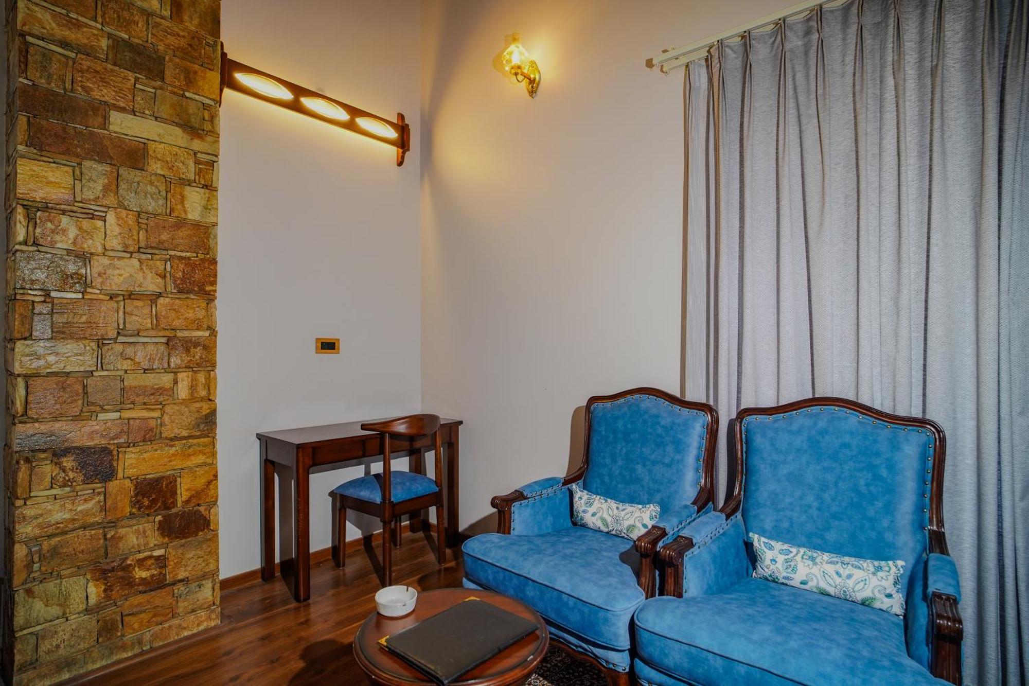 Neelesh Inn- A Luxury Lake View Hotel- 20 Kms From Nainital Bhīm Tāl Εξωτερικό φωτογραφία