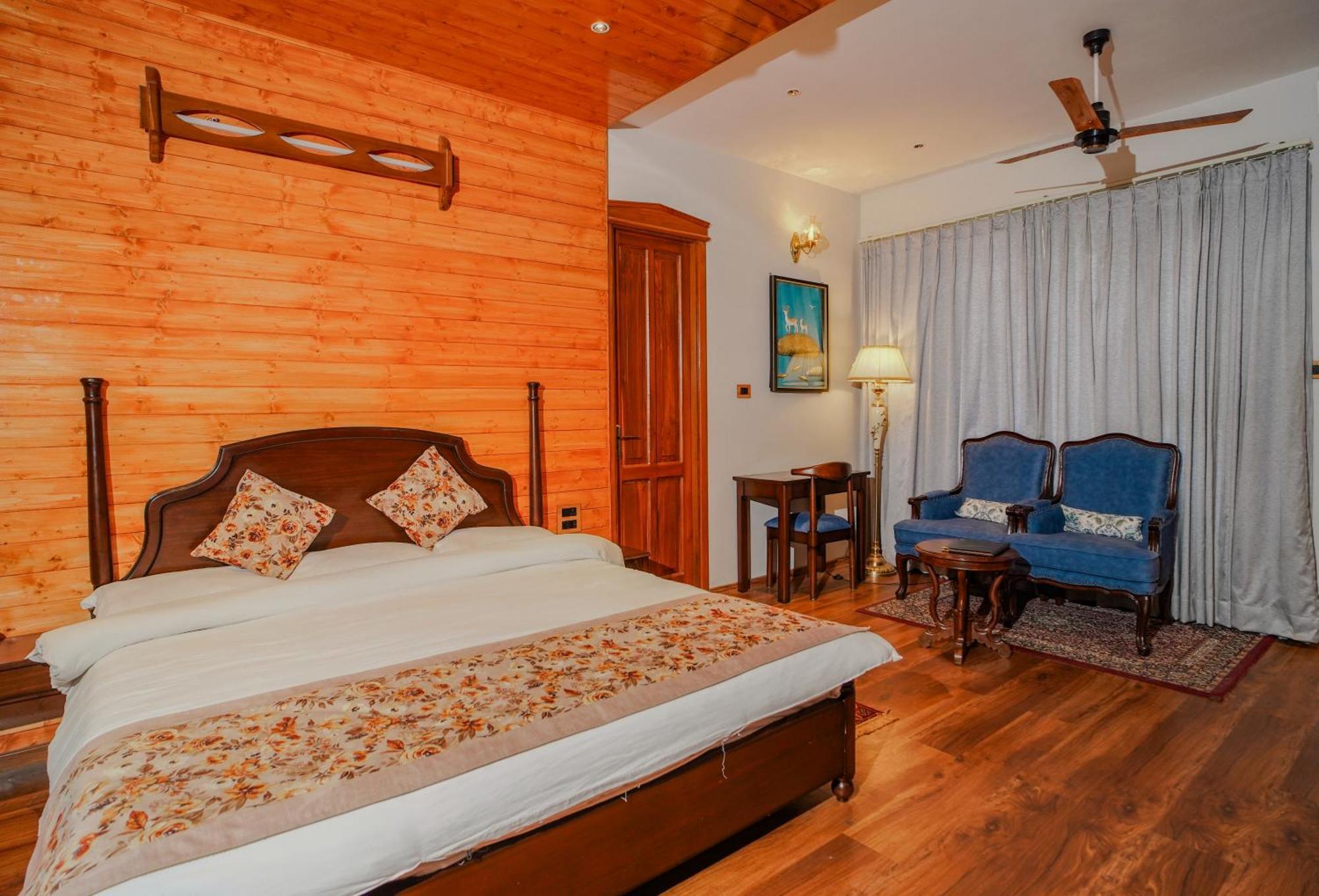 Neelesh Inn- A Luxury Lake View Hotel- 20 Kms From Nainital Bhīm Tāl Εξωτερικό φωτογραφία