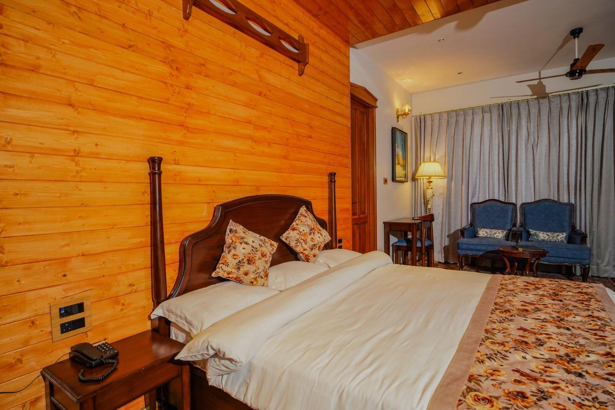 Neelesh Inn- A Luxury Lake View Hotel- 20 Kms From Nainital Bhīm Tāl Εξωτερικό φωτογραφία